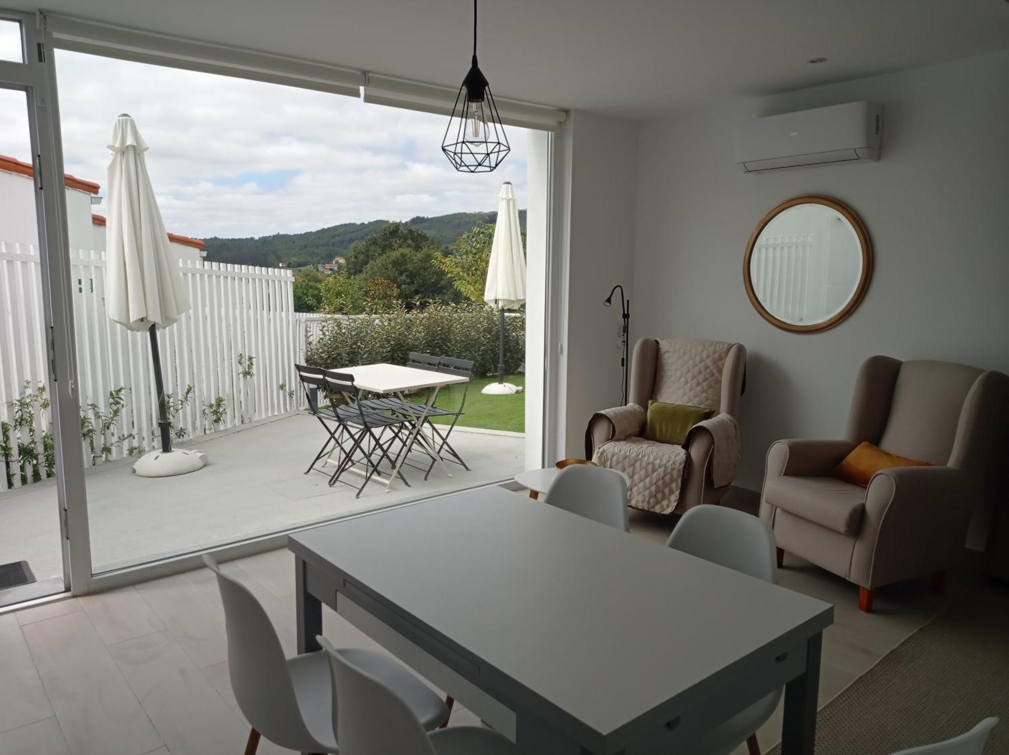 Casas Turisticas Lar Jardin - Parking Privado Santiago de Compostela Exterior photo