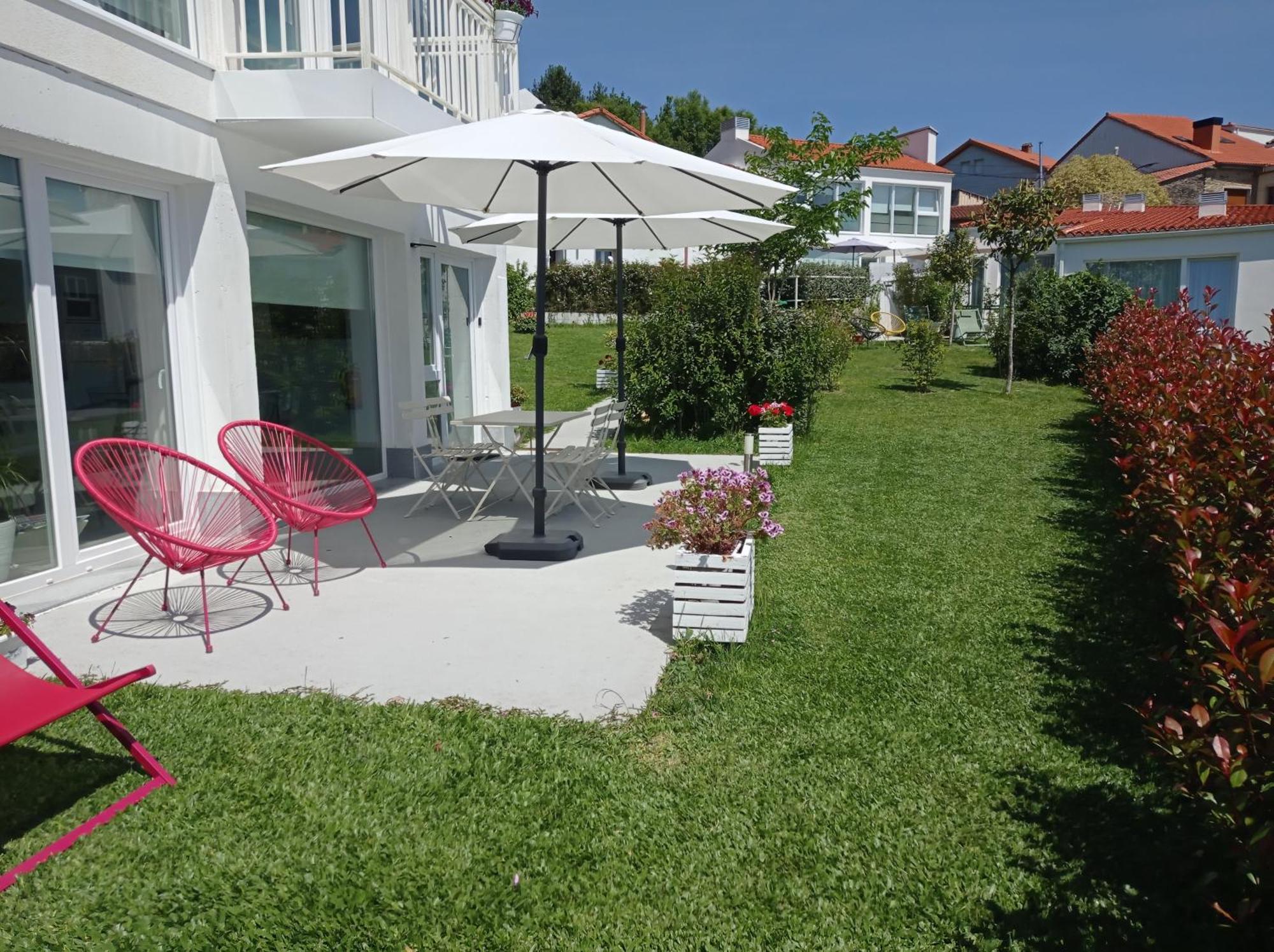 Casas Turisticas Lar Jardin - Parking Privado Santiago de Compostela Exterior photo